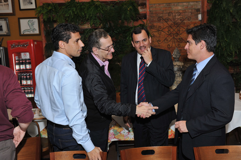 Biblioteca solidária