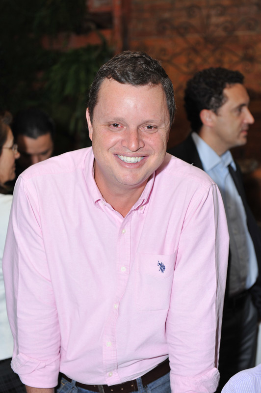 Biblioteca solidária