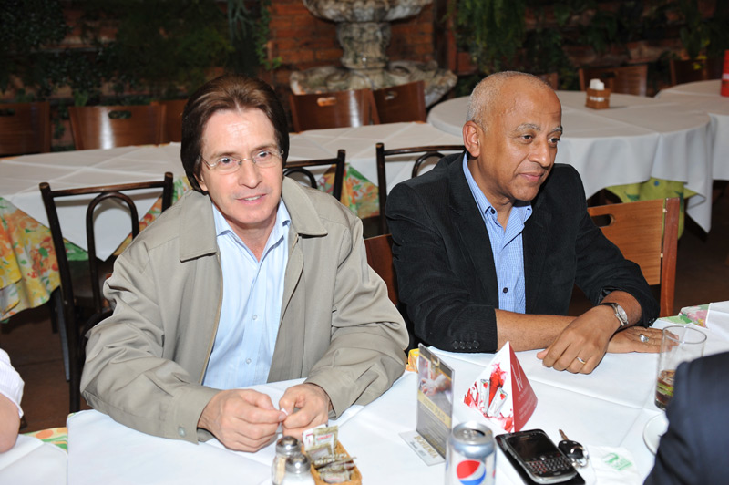 Biblioteca solidária