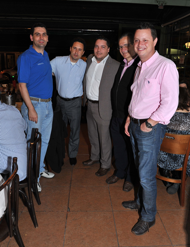 Biblioteca solidária