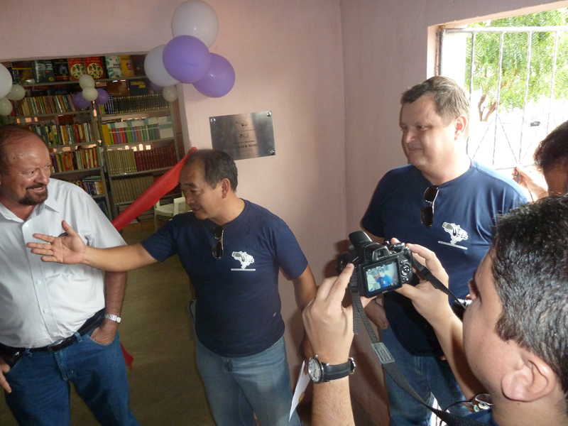 Entrega de Cisternas e Biblioteca Solidaria - Comunidade de Targinos/Canindé/CE