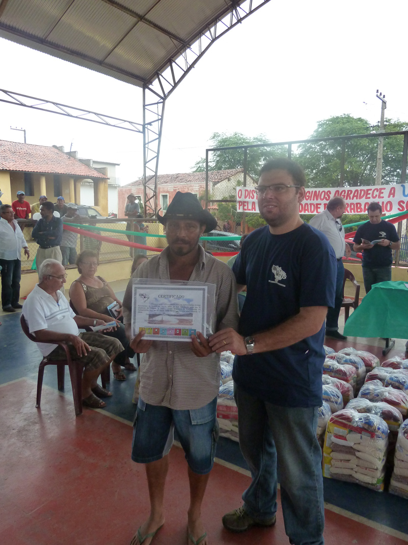 Entrega de Cisternas e Biblioteca Solidaria - Comunidade de Targinos/Canindé/CE