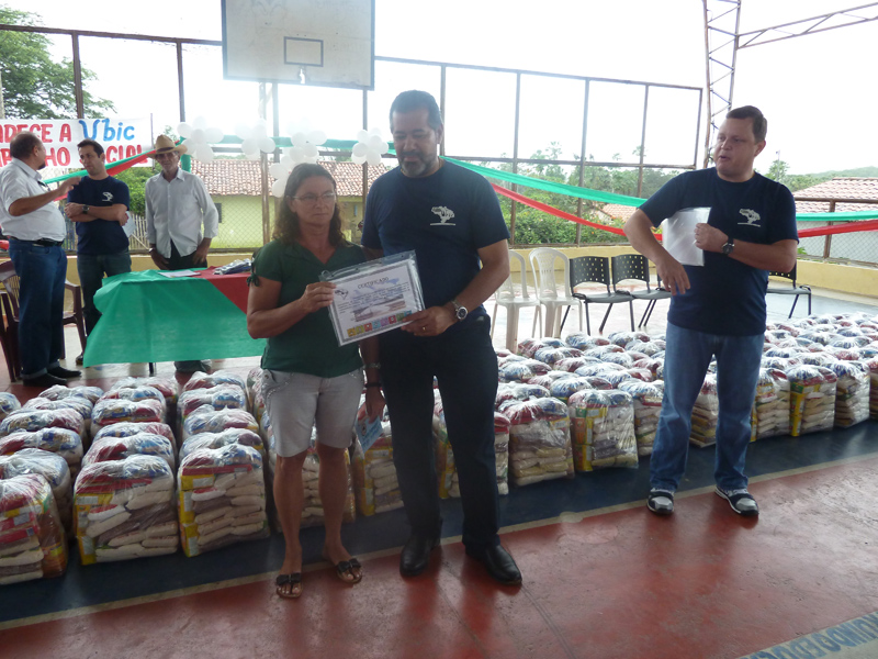 Entrega de Cisternas e Biblioteca Solidaria - Comunidade de Targinos/Canindé/CE